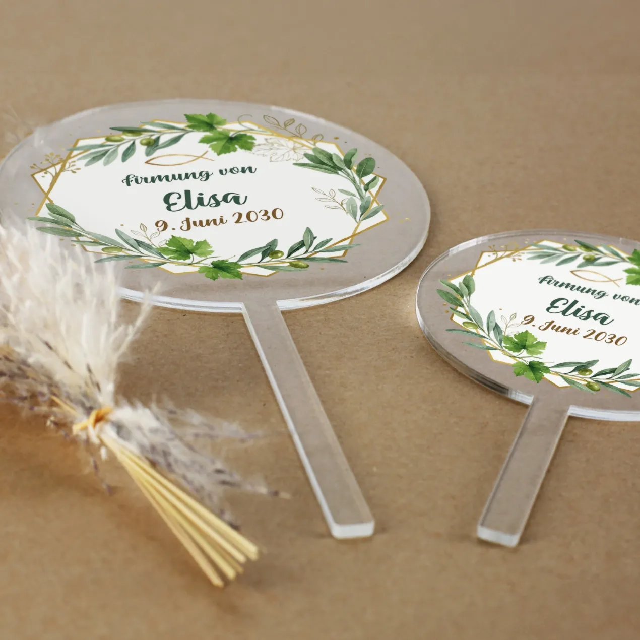 Personalisierter Tortentopper aus Acryl zur Taufe, Kommunion, Konfirmation im Aquarell-Design