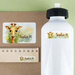 Personalisierte Schulaufkleber mit Name & Giraffen Motiv | 100-teiliges Set für Jungen und Mädchen
