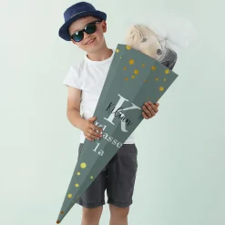 Personalisierte Schultüte für Mädchen und Jungen mit Initiale, Name & Wunschtext | Farbauswahl