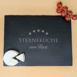 Personalisierte Servierplatte aus Schiefer mit Name | Rechteckig | Sterneküche-Motiv