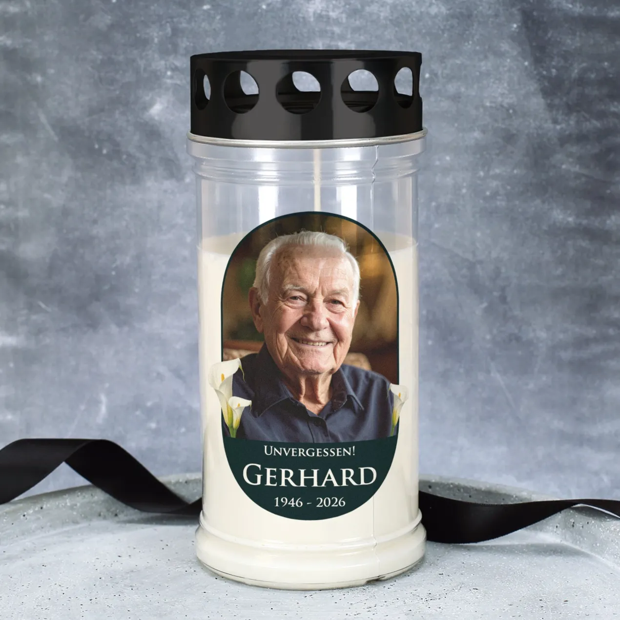 Personalisiertes Grablicht mit Foto, Wunschtext, Name & Datum | 2 Größen | Calla-Motiv
