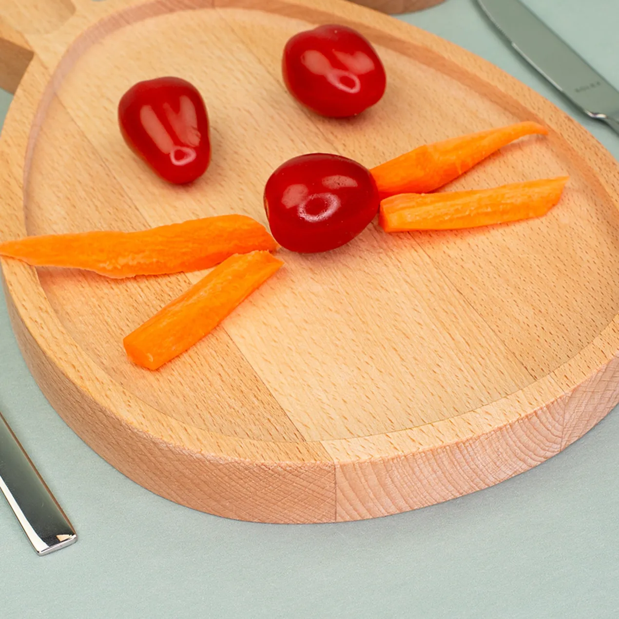 Personalisiertes Holzbrettchen in Hasen-Form 'Ich mag dich volle Möhre' | Ostergeschenk mit Liebe