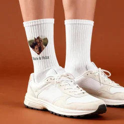 Personalisierte Socken mit Foto im Herz & Wunschtext in weiß | Geschenk für Paare & Familie
