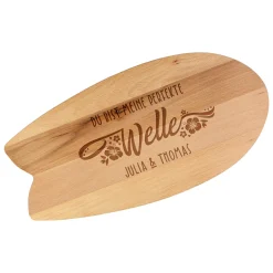 Personalisiertes Servierbrett im Surfbrett-Design mit Namen 'perfekte Welle' | Geschenk für Surfer