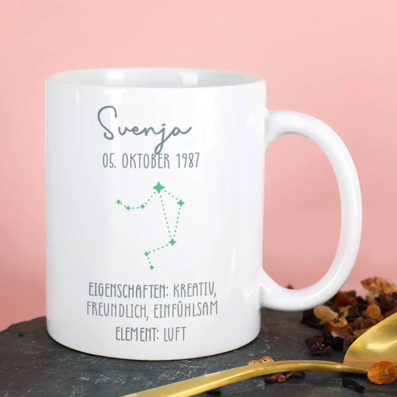 Personalisierte Sternzeichen Tasse mit Name und Datum