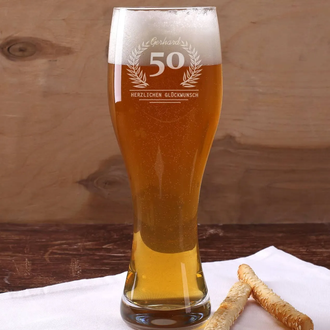 Personalisiertes Weizenglas zum Geburtstag in zwei Größen