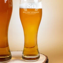 Personalisiertes Weizenglas zum Geburtstag in zwei Größen