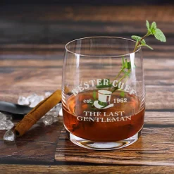 Personalisiertes Whiskey Glas mit Name und Geburtsjahr