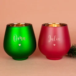 Personalisiertes Windlicht zu Weihnachten graviert mit Name & Herzmotiv in Rot oder Grün