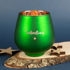 Personalisiertes Windlicht zu Weihnachten graviert mit Name & Sternmotiv in Rot oder Grün