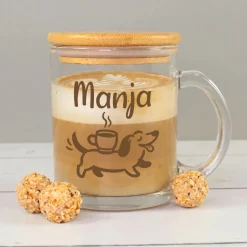 Personalisierte Tasse aus Glas mit Holz Deckel | Teeglas mit Name & Dackel Motiv