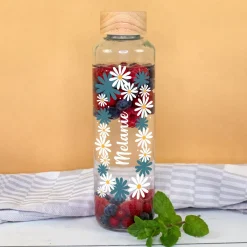 Personalisierte Trinkflasche aus Glas mit Blumen Motiv | Nachhaltige Flasche als Geschenk für Frauen
