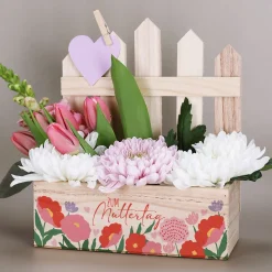Pflanzkorb aus Holz zum Muttertag mit Blumenmotiv | Geschenkverpackung & Pflanzkiste in 3 Varianten