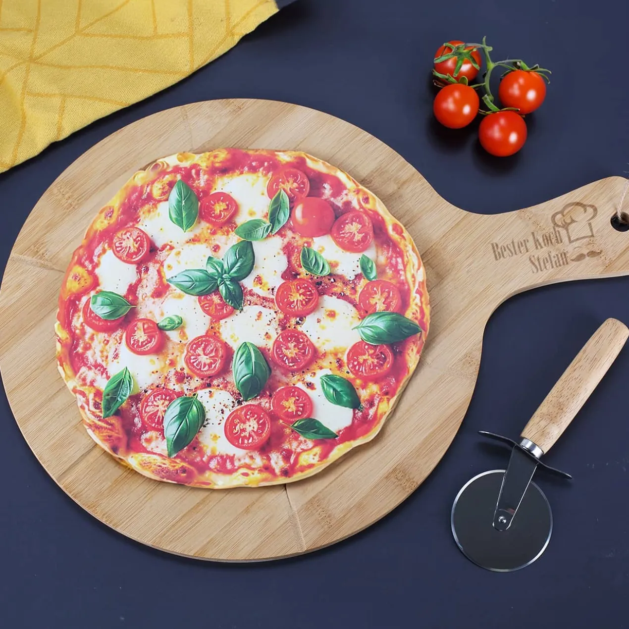 Pizzabrett - Kochmütze- mit individueller Wunschgravur