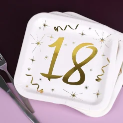 Quadratische Pappteller mit Gold-Metallic zum 18. Geburtstag