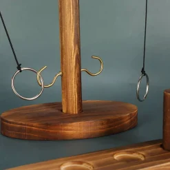 Ringwurf-Trinkspiel aus Holz