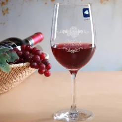 Rotweinglas Weinrebe mit Namensgravur