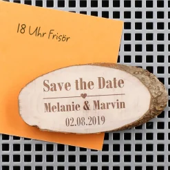 Save the Date Holzmagnet mit persönlicher Gravur