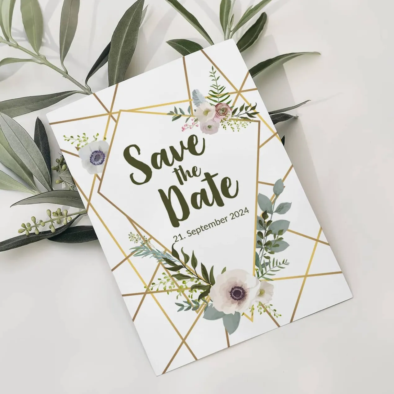 Save the Date Karte mit Blumenmotiv