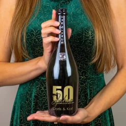Scavi & Ray gravierte Prosecco Flasche zur Goldenen Hochzeit mit Namensgravur