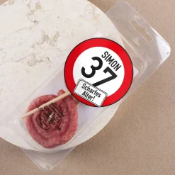 Scharfes Alter - Salami-Snack zum Geburtstag mit Name und Alter bedruckt