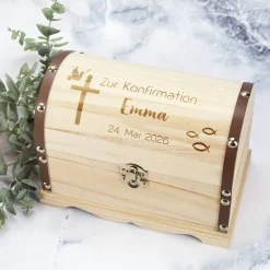 Schatztruhe zur Konfirmation mit Name & Datum graviert, 3 Größen auswählbar