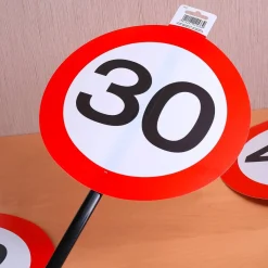 Schild mit Stab zum 30. Geburtstag