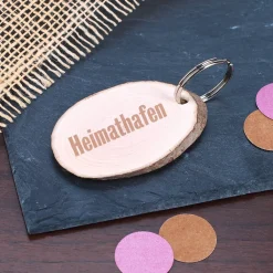 Schlüsselanhänger mit Holzscheibe und Ihrem Wunschtext
