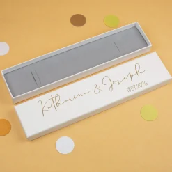 Schmuckverpackung personalisiert mit Namen & Datum für Armbänder zur Hochzeit oder Valentinstag