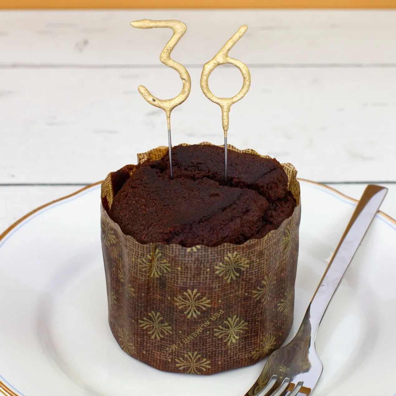 Schokoladen Brownie Kuchen in der Dose zum Geburtstag | Happy Birthday Geschenk in Bäckerqualität