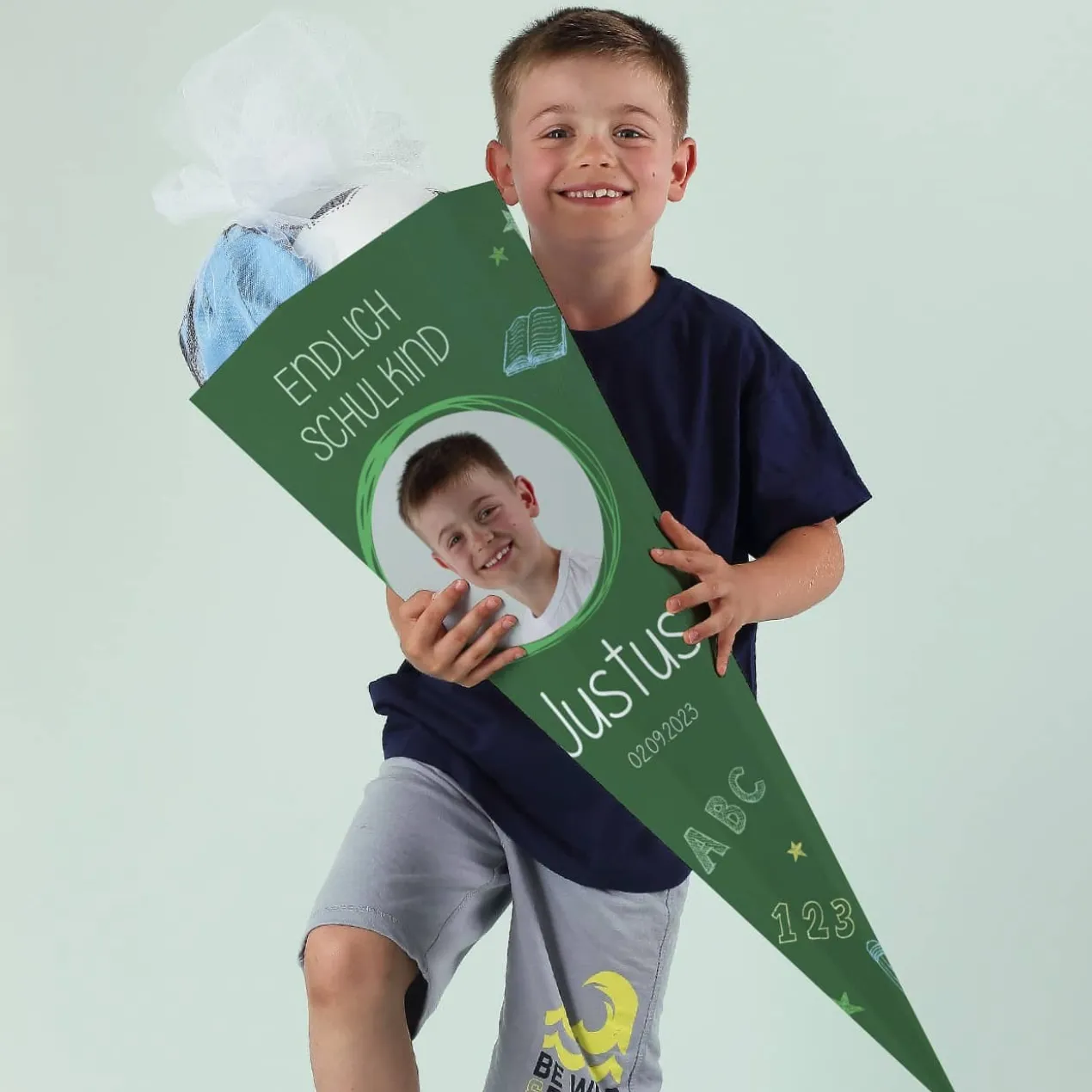 Schultüte in Tafeloptik mit Foto und Name