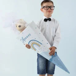 Schultüte mit Regenbogenmotiv für Jungen