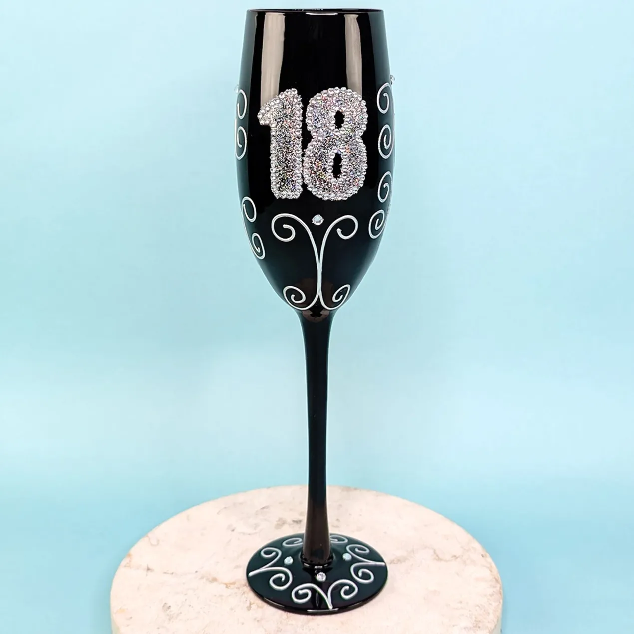 Schwarzes Sektglas mit Glitzerzahl für runde Geburtstage & Jubiläum