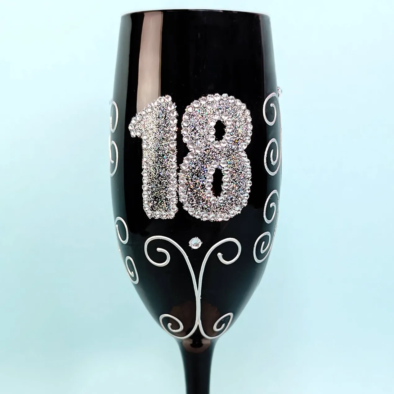 Schwarzes Sektglas mit Glitzerzahl für runde Geburtstage & Jubiläum