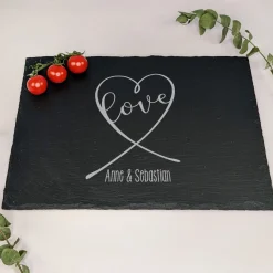 Servierplatte aus Schiefer mit Namen personalisiert für Paare | Love-Motiv | Rechteckig