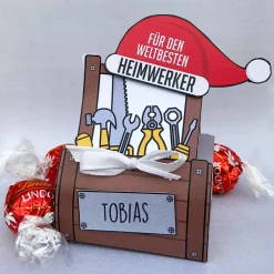 Süßer Weihnachtsgruß - Werkzeugkasten mit Name und Lindorkugeln