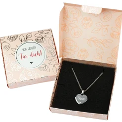 Silberne Herzkette mit Gravur in Geschenkbox mit Silberfolienprägung