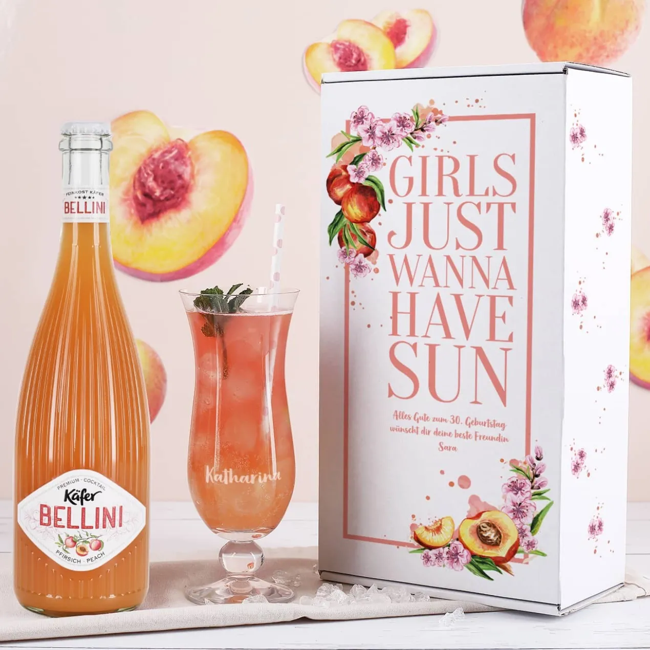 Sommerliches Pfirsichlikör-Set für Frauen mit Cocktailglas und Name