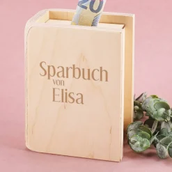 Sparbuch aus Holz mit Namensgravur