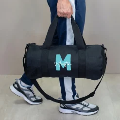 Sporttasche mit Name & Initiale personalisiert als Geschenk | Reisetasche für Freizeit & Sport