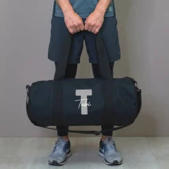 Sporttasche mit Name & Initiale personalisiert als Geschenk | Reisetasche für Freizeit & Sport