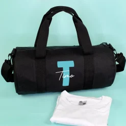 Sporttasche mit Name & Initiale personalisiert als Geschenk | Reisetasche für Freizeit & Sport