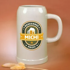 Steingut Bierkrug 'Bierkenner' personalisiert mit Name | Keramik Bierglas 0,5 oder 1 Liter