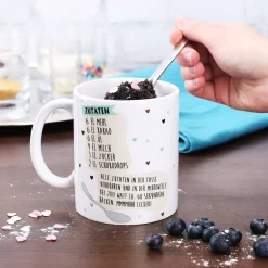 Tasse bedruckt mit Name und Rezept für Tassenbrownie