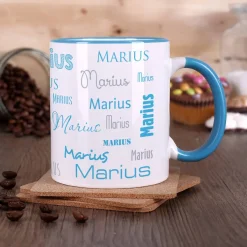 Tasse mit Ihrem Namen in verschiedenen Schriftarten und Farben
