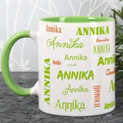 Tasse mit Ihrem Namen in verschiedenen Schriftarten und Farben