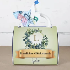 Tasse mit Name & Monogramm in Tassentasche mit Eukalyptus-Motiv