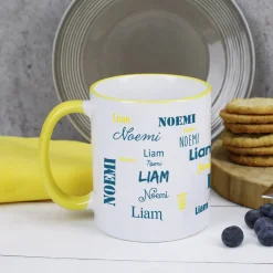 Tasse mit zwei Namen in verschiedenen Schriftarten