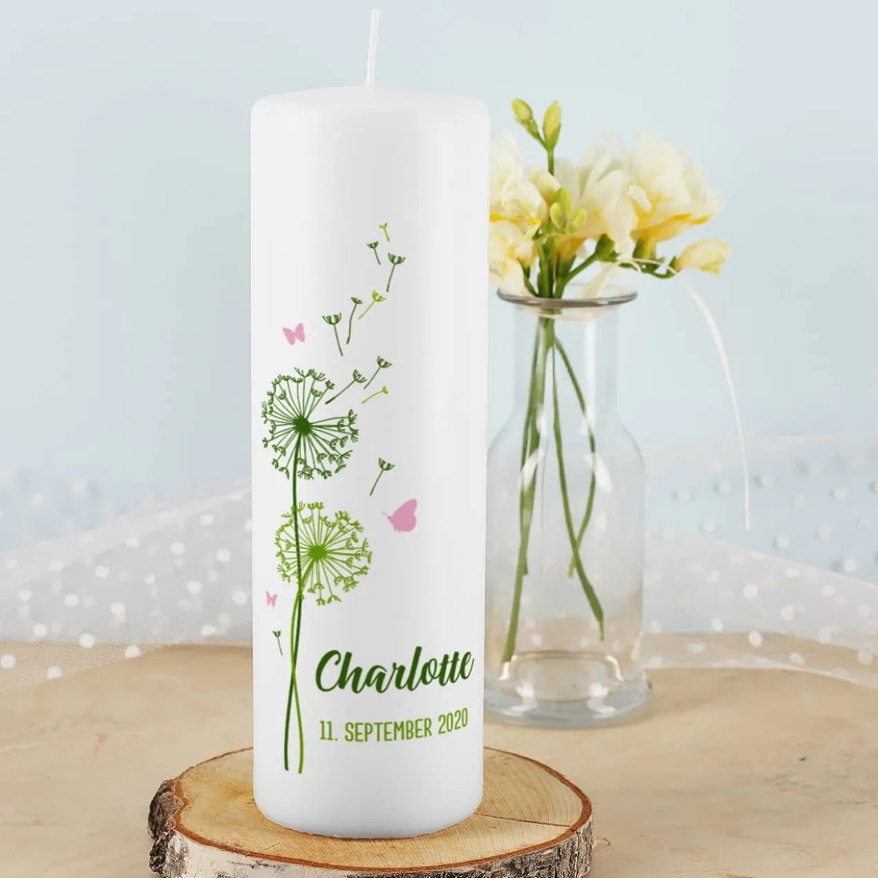 Taufkerze Pusteblume mit Name, Datum und Taufspruch