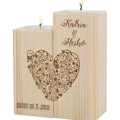 Teelichthalter aus Holz mit graviertem Herz, Namen und Datum - 2er Set